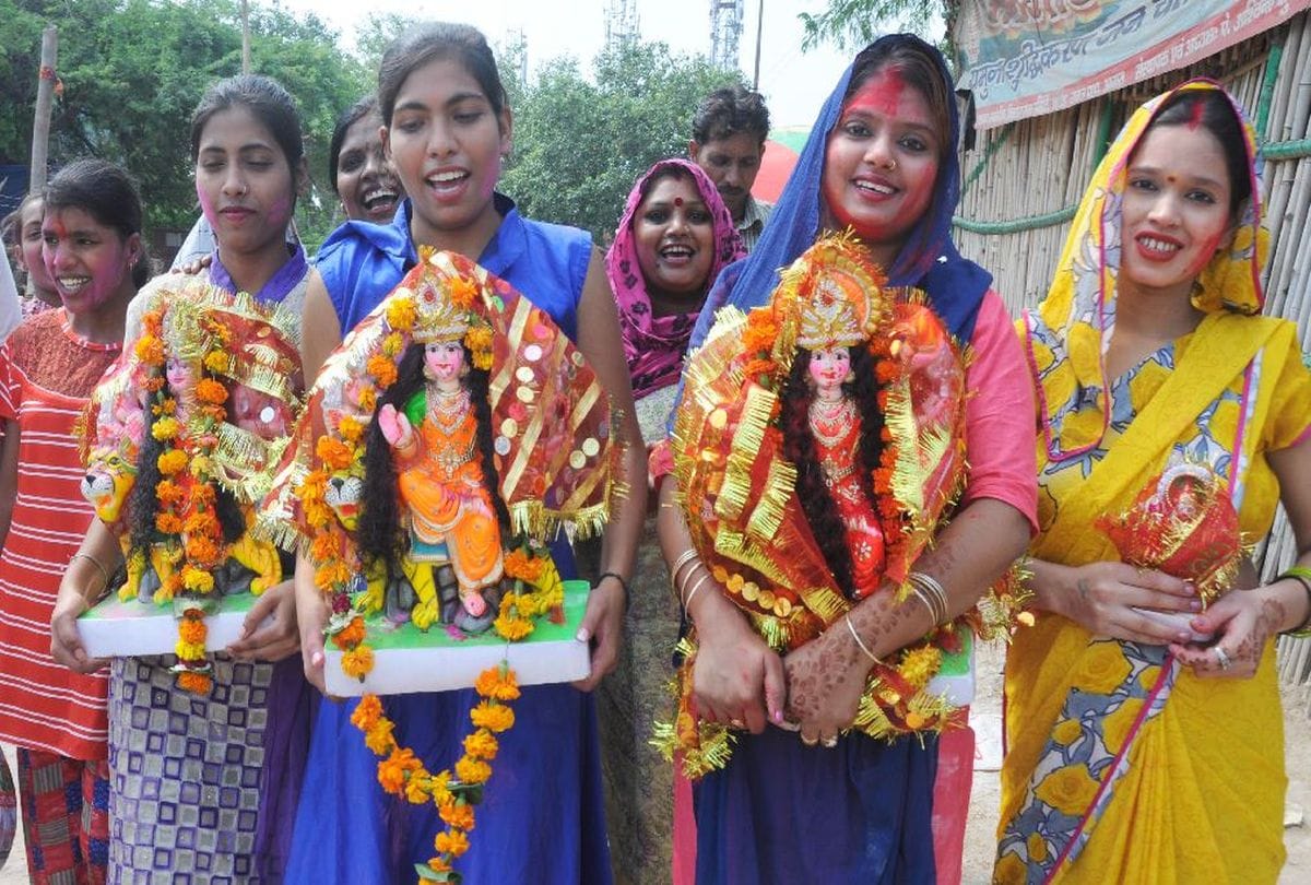 Navratri After Durga Puja Idol Immersions in Yamuna River Water Kund Agra