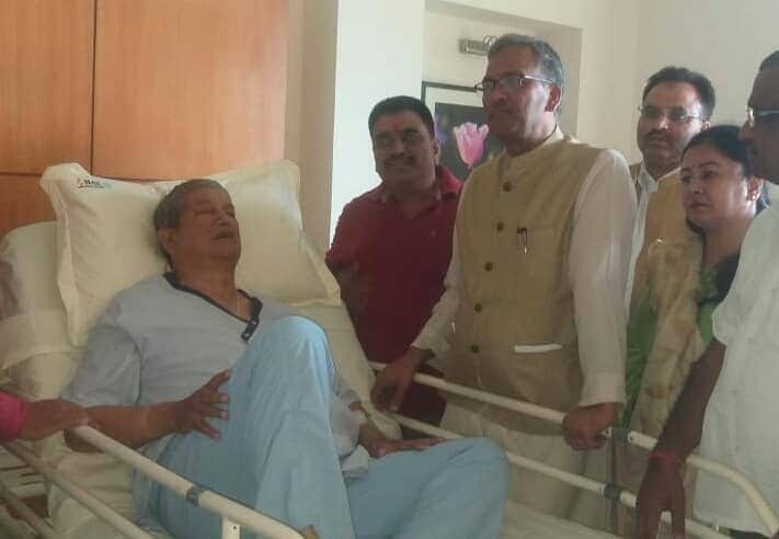 Former Uttarakhand Chief Minister Harish Rawat admitted in Dehradun Max Hospital