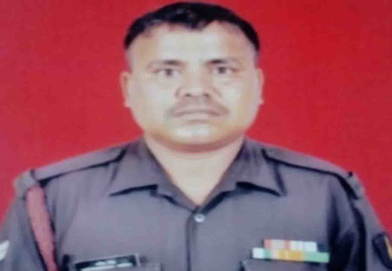 धर्मेंद्र कुमार सिंह की फाइल फोटो