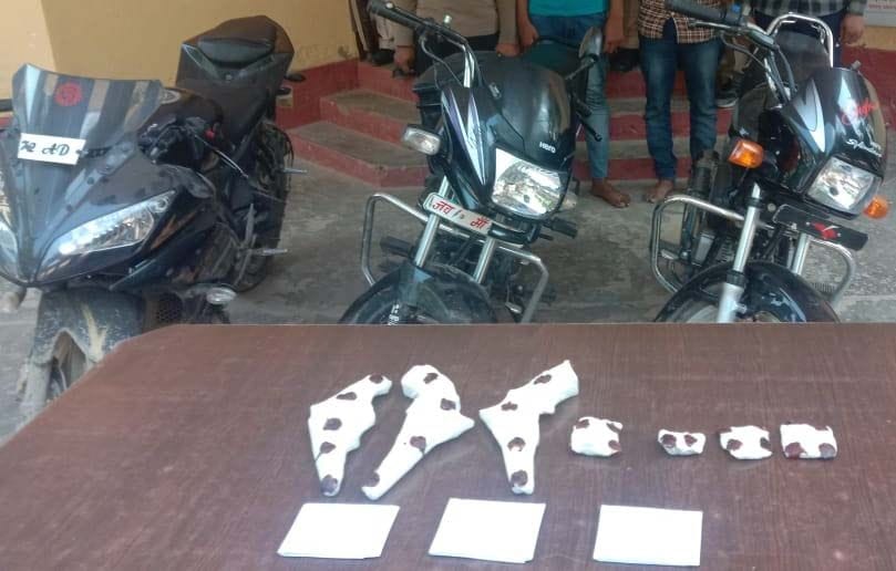 Police sent four miscreants who robbed from Saraf