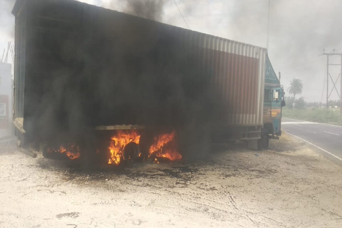 Fire has in a truck at Meerut and two people injured