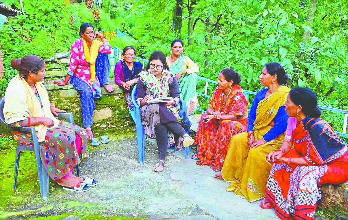 In this village of Uttarakhand women up to the head, village guard and ration dealer