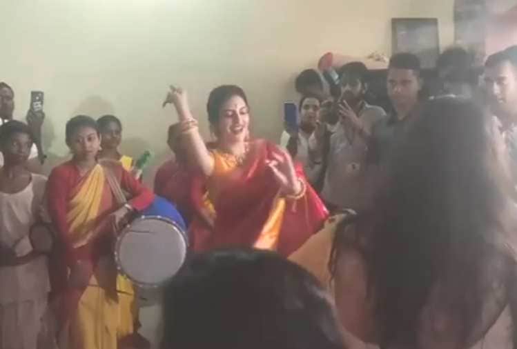 Nusrat Jahan Dance with Husband Nikhil Jain at Durga Pandal in Kolkata