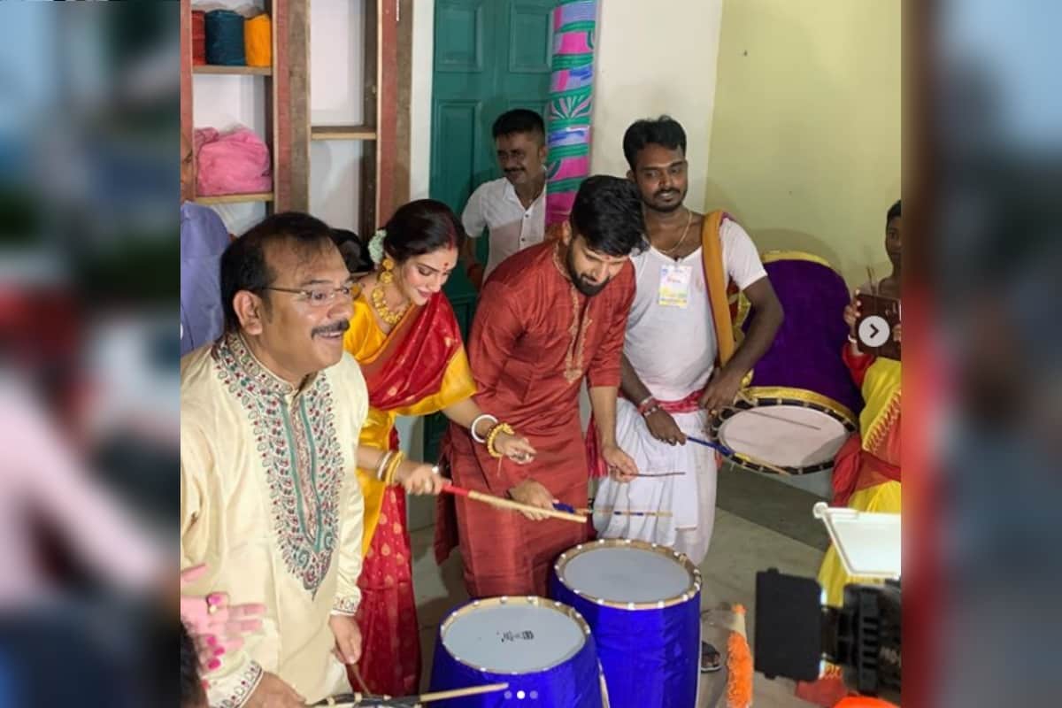 deoband ulama Reaction on nusrat jahan nikhil jain Durga puja