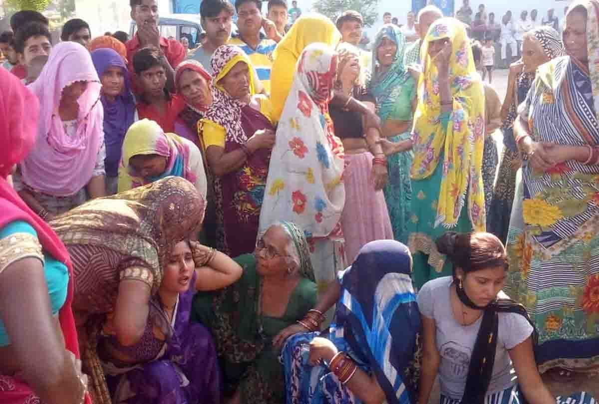 Fierce fire during feeding of girls in unnao