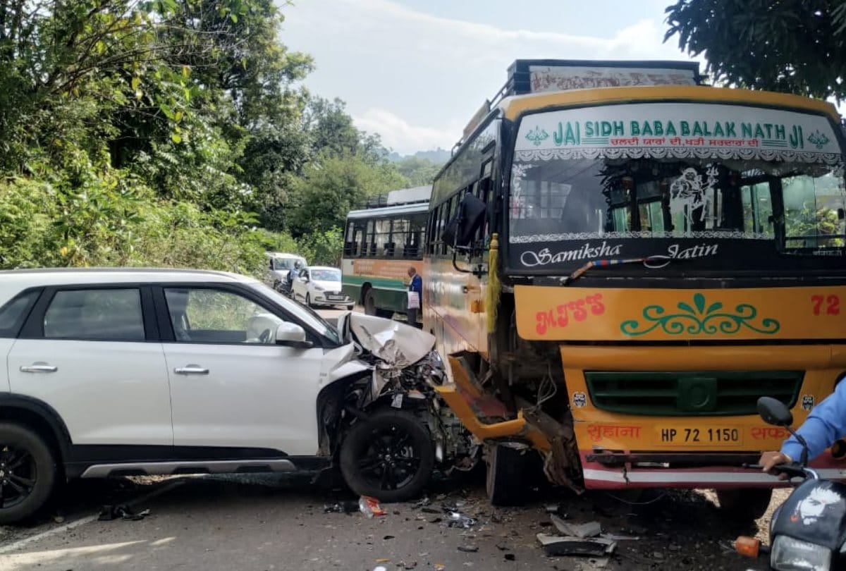 four accidents in Una himachal pradesh 11 injured one killed