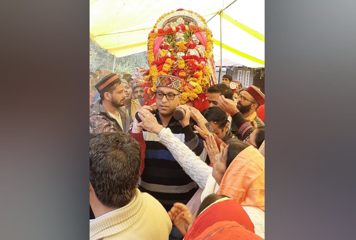 International Kullu Dussehra 2019 take blessings of devi devta