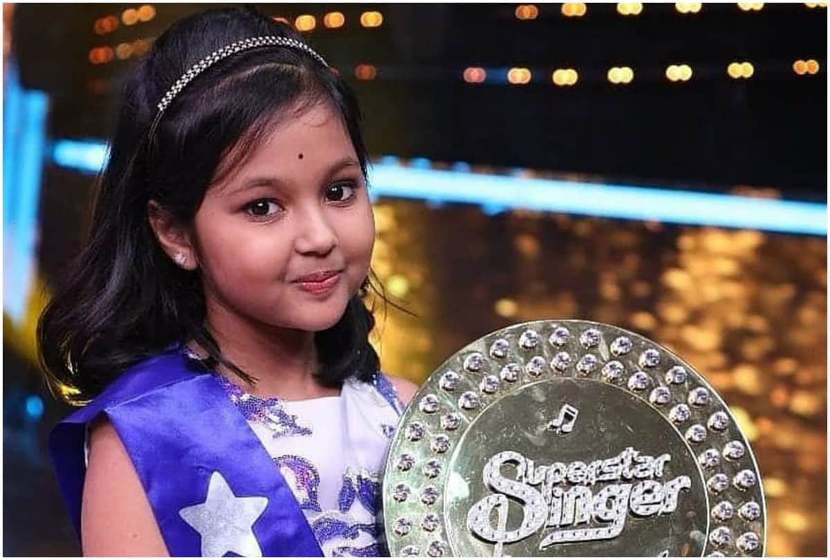 Kolkata girl Prity Bhattacharjee won superstar singer show get 15 lakh rupees and trophy
