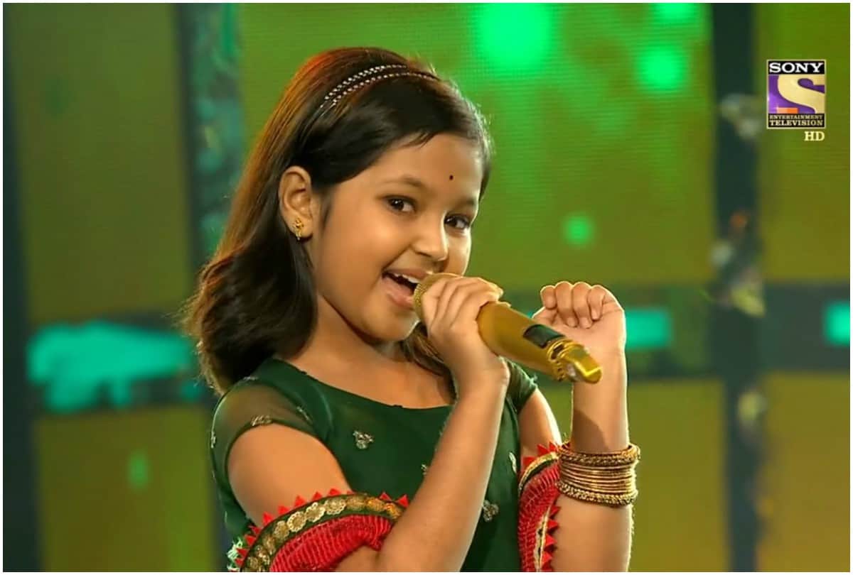 Kolkata girl Prity Bhattacharjee won superstar singer show get 15 lakh rupees and trophy