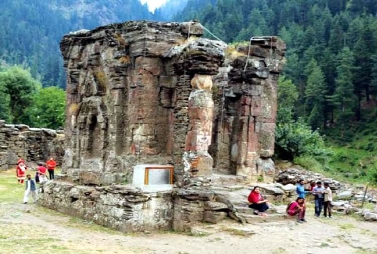 For The First Time In 72 Years Pooja Held In Sharda Shakti Peeth In