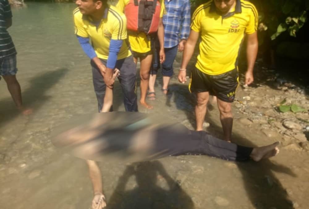students Drown into Tons River during take Selfie in dehradun two were died