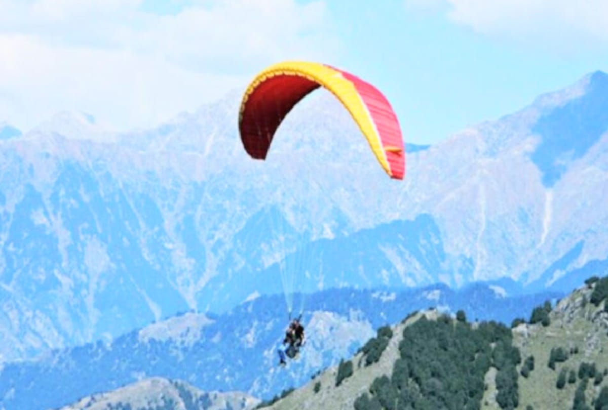 Army officer pilot seriously injured during paragliding exercise flight