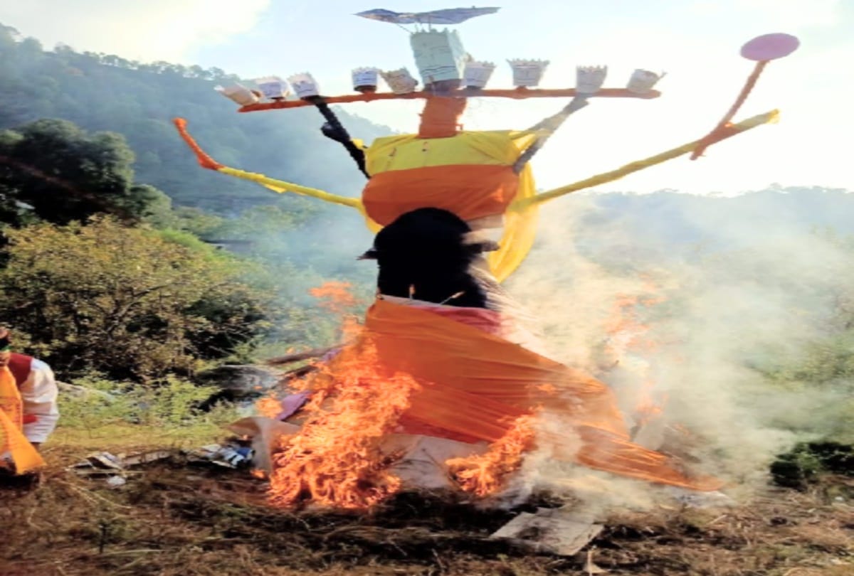 Naughty elements burnt Ravan effigy in the morning, vicious caught in CCTV