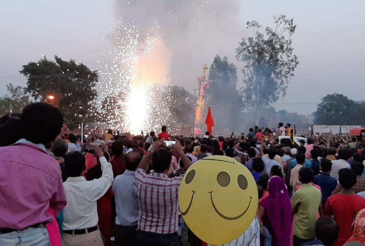 good won over evil, dushressa celebrated everywhere by burning ravan, photos