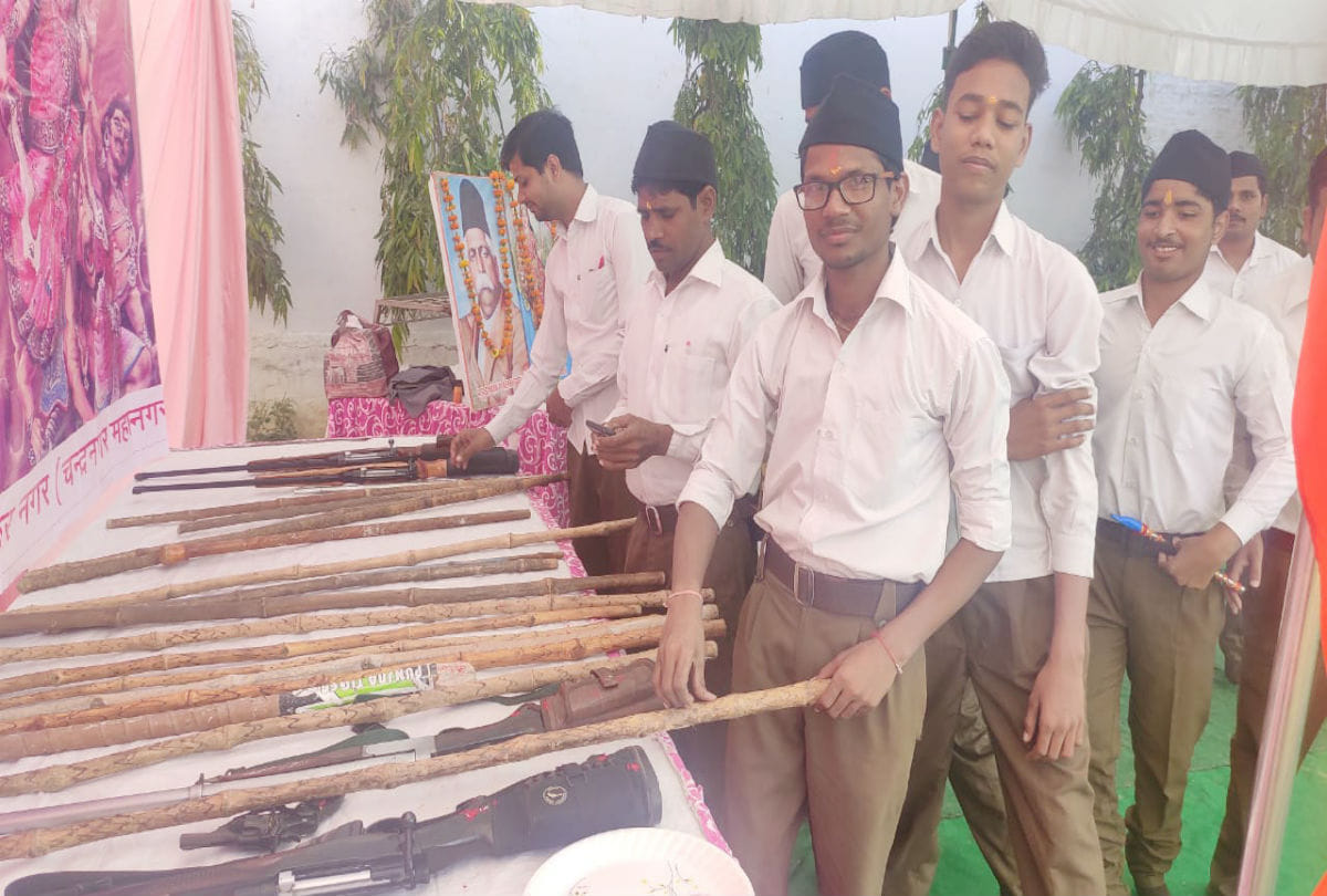 VijayaDashami rss path sanchalan on foundation day
