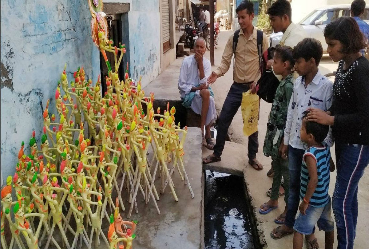 tesu jhanjhi folk tradition start on dussehra in agra mathura