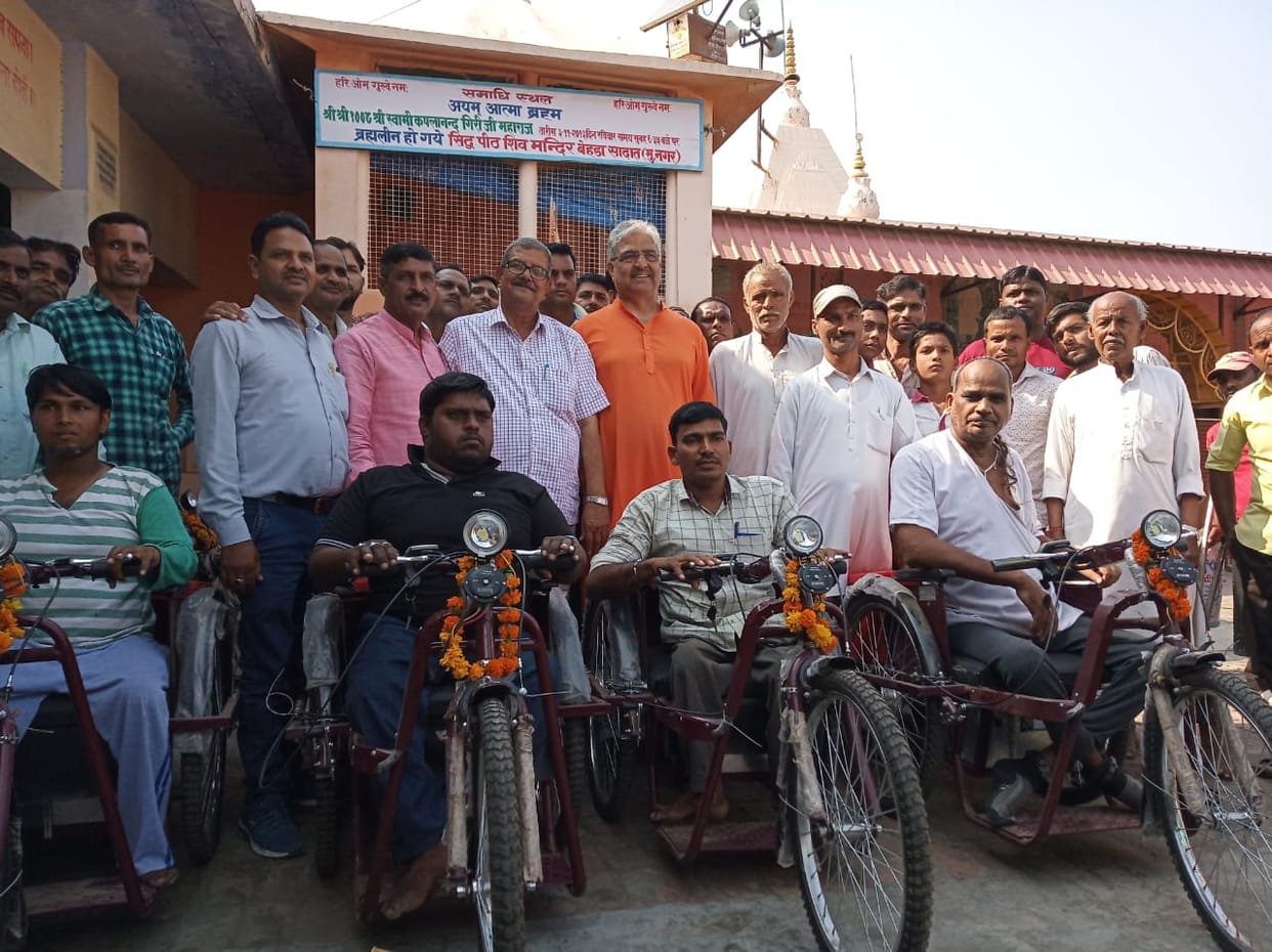 Former MP distributed TRAI cycle to Divyang
