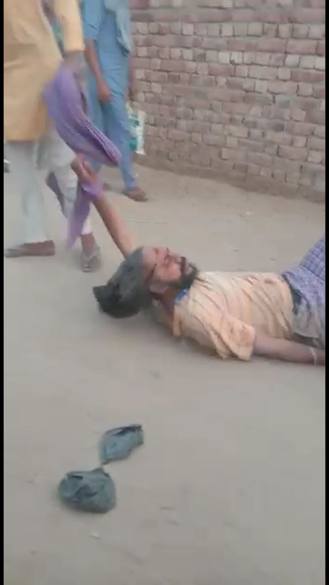 in desujodha bloody clash between punjab police and villagers one killed policeman also suffered bullet condition