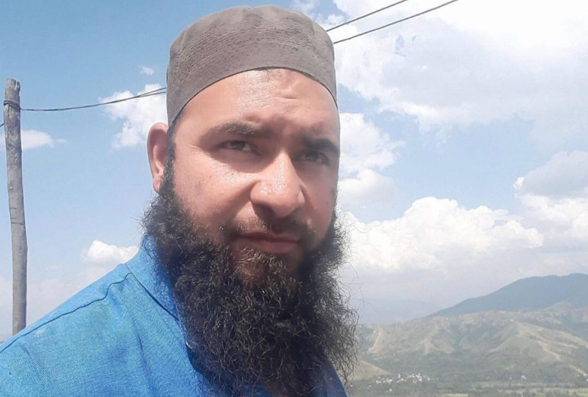 jaish e mohammad terrorist poster boy Aashiq Ahmed Nengroo operating from PoK