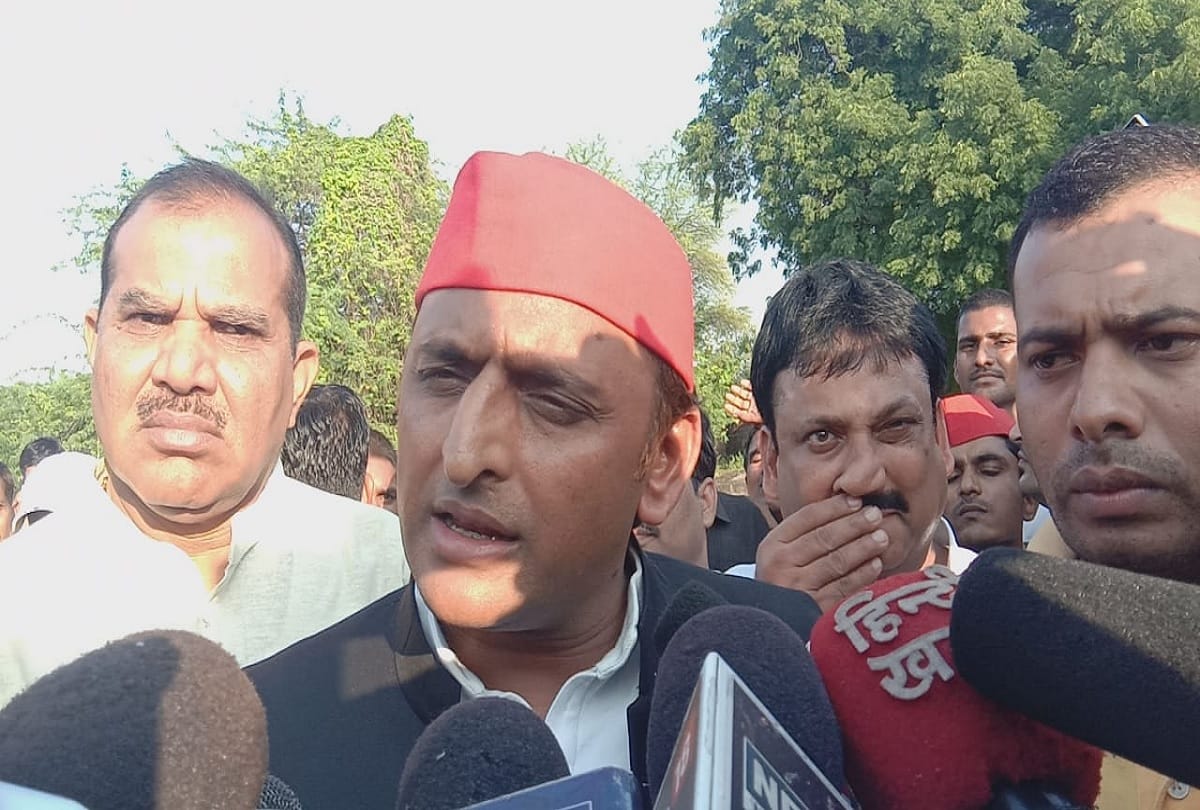 Pushpendr yadav case Akhilesh Yadav says Government and administration is saving S.O.