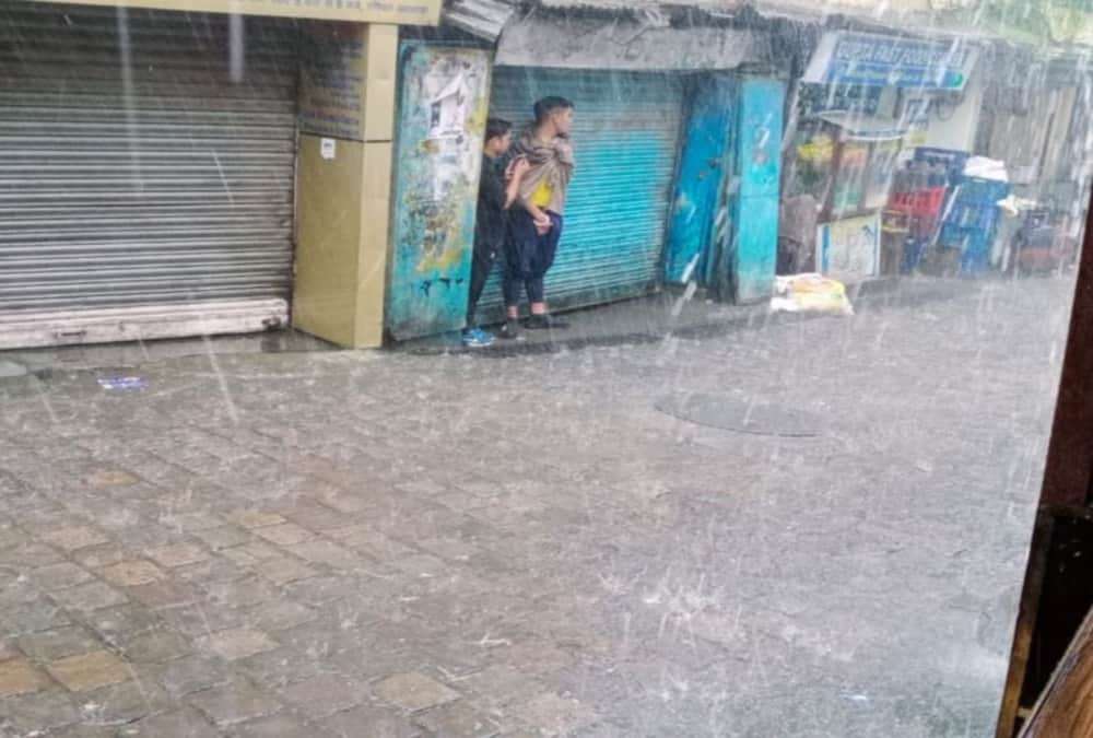 Hailstorm And rain in mussoorie Snowfall in badrinath cold Weather increased photos