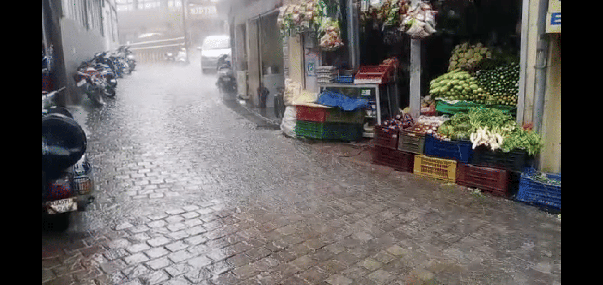 Hailstorm And rain in mussoorie Snowfall in badrinath cold Weather increased photos