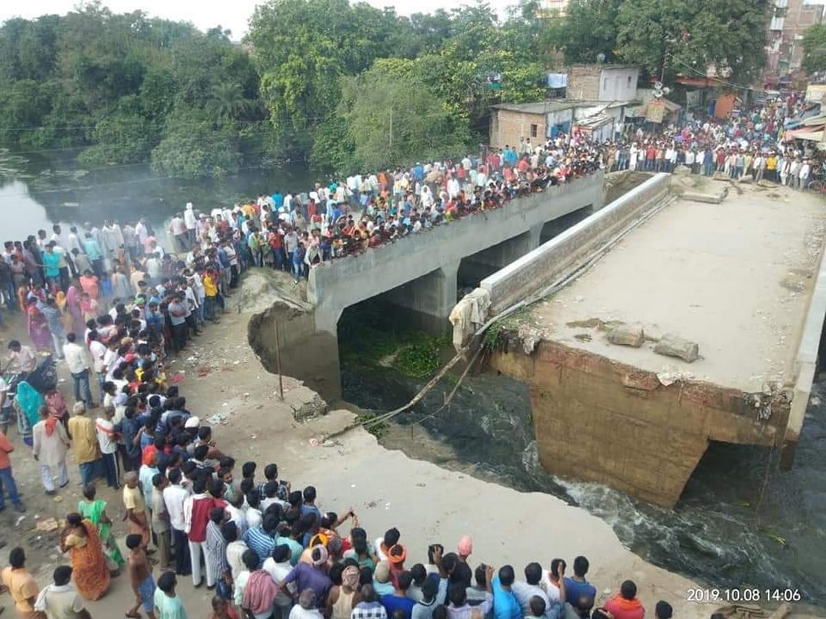 southern approach of bridge washed over Bhanganala connecting Bairiya-Raniganj in Ballia