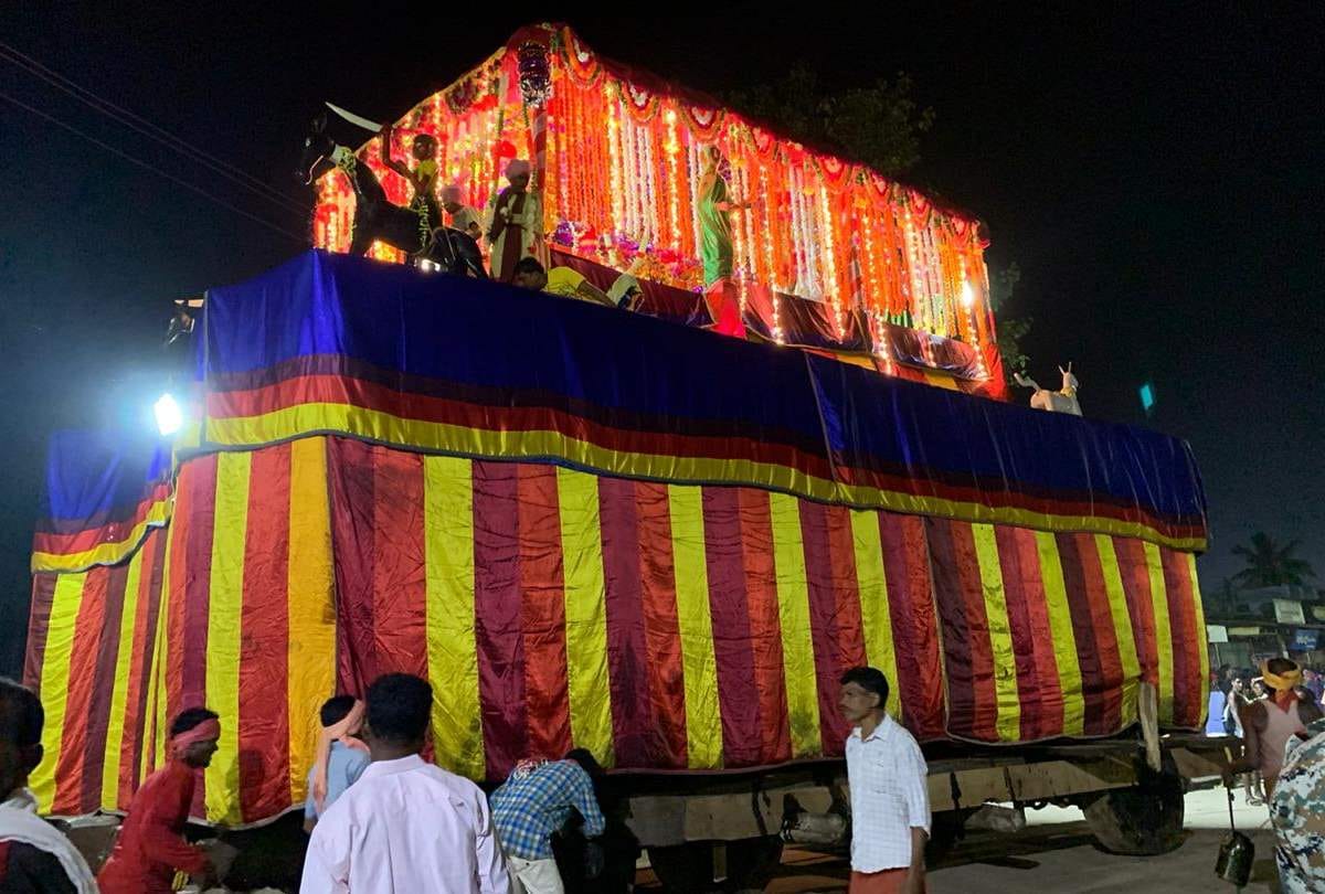 Dussehra 2019 bastar famous festival is celebrated 75 days, unique tradition of stealing the chariot