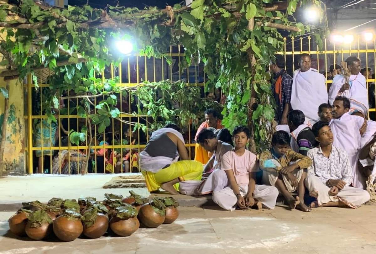 Dussehra 2019 bastar famous festival is celebrated 75 days, unique tradition of stealing the chariot