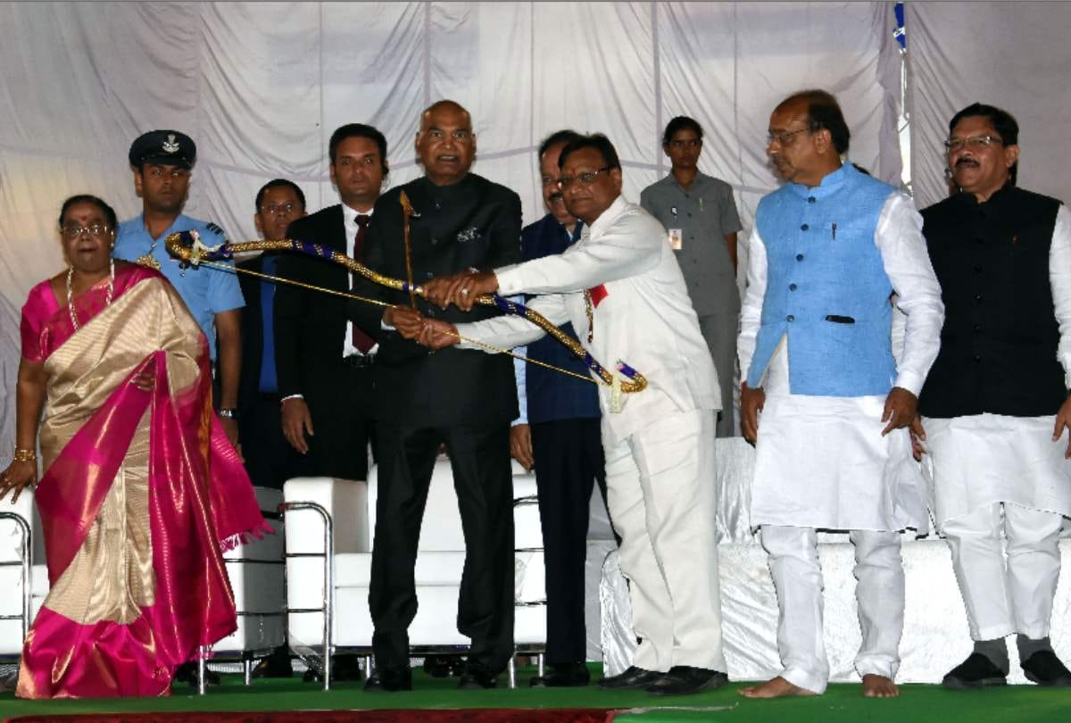 Dussehra 2019 pm modi president kovind cm kejriwal sonia manmohan ravan dahan celebrate truth photos