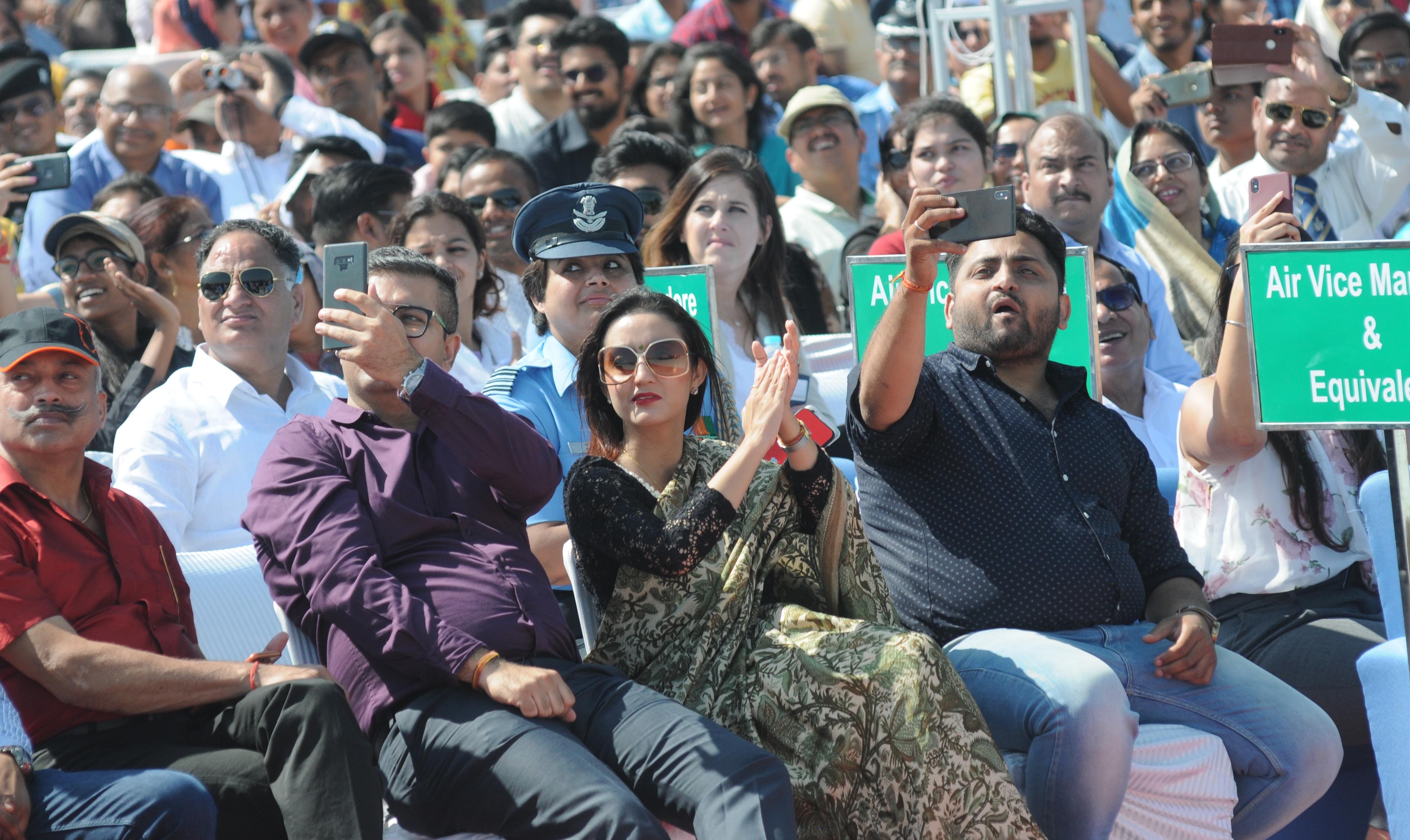 Captain sachin tendulkar attends Indian Air force day 2019