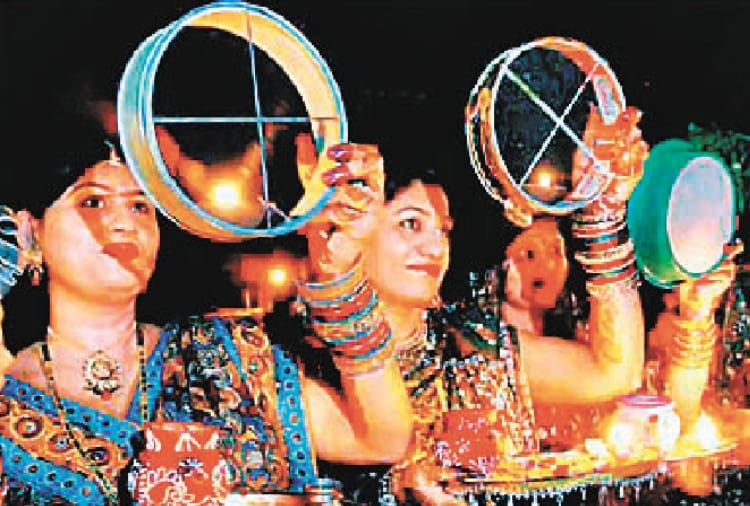 karva chauth 2019 preparations in chandigarh markets
