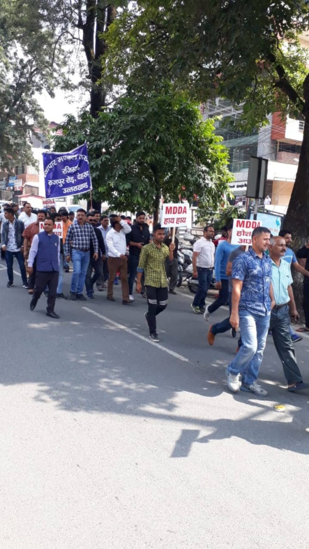 Dehradun: Shopkeepers fight against MDDA from today