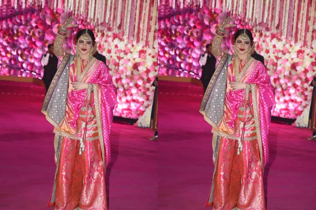 rekha birthday special unseen fashion pictures of evergreen rekha