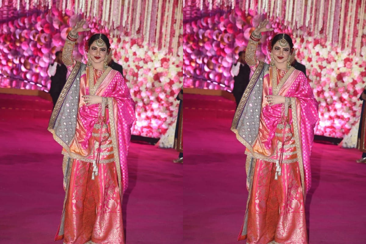 rekha birthday special unseen fashion pictures of evergreen rekha