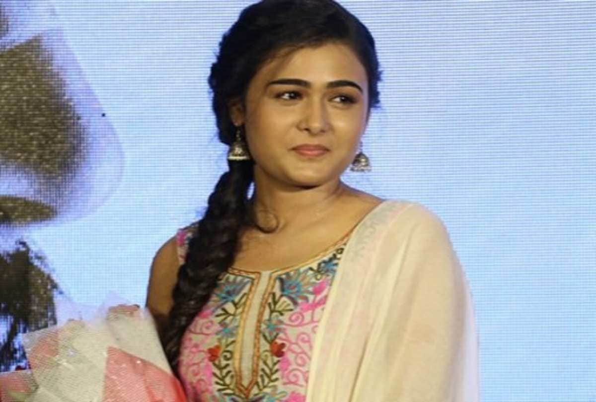 arjun reddy actress shalini pandey ready for hindi debut ranveer singh would be her hero