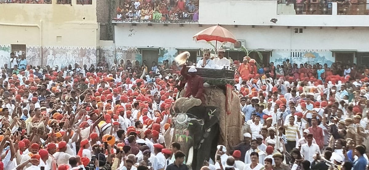 dussehra bharat milap at nati imli in varanasi