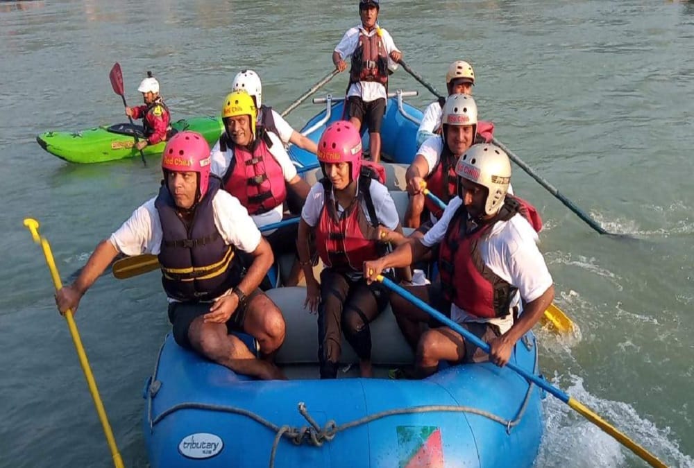 Union Minister Gajendra Singh Shekhawat doing river rafting and give clean ganga message