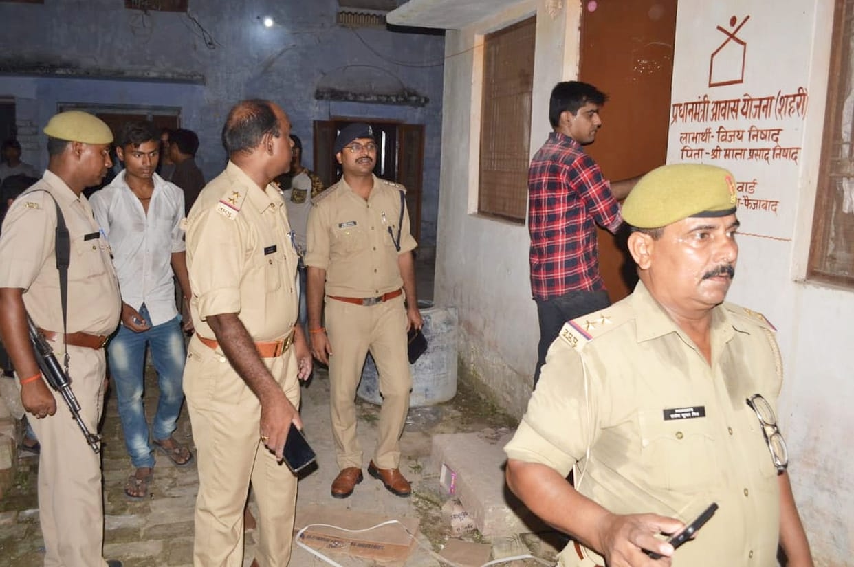 Police caught Illegal cracker, one arrested