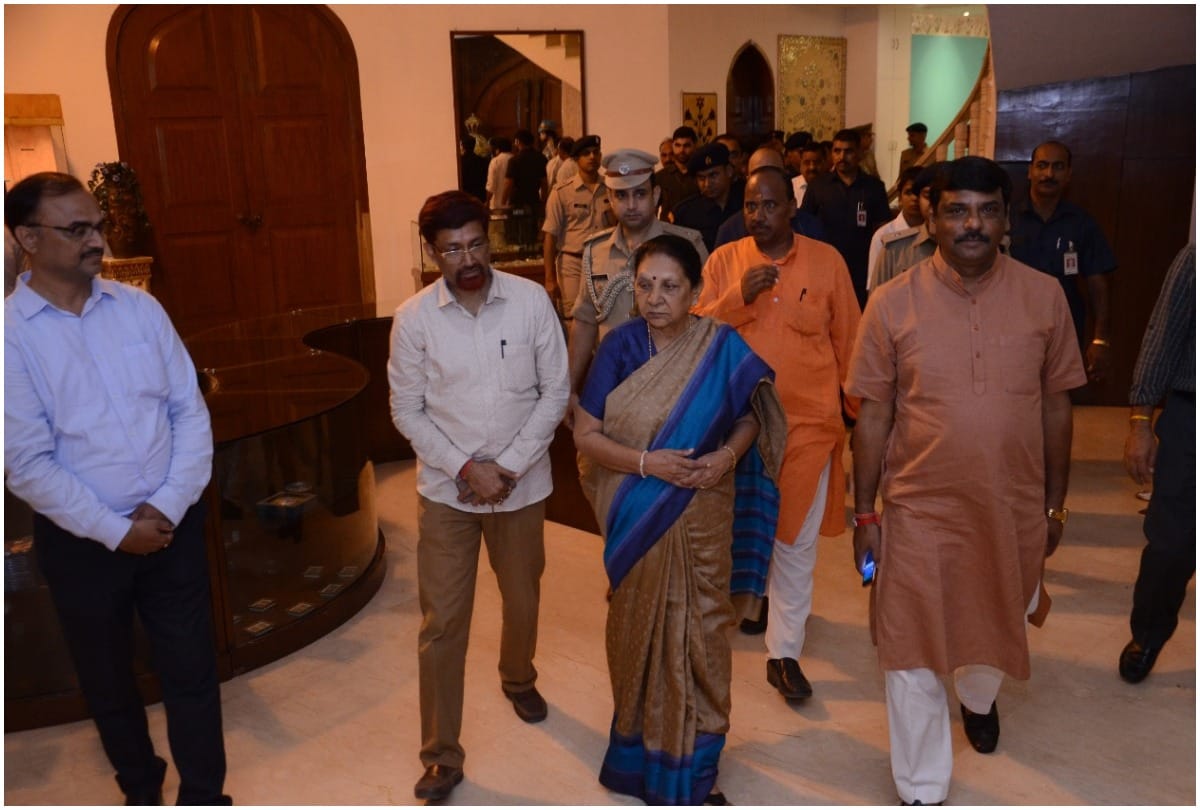 governor anandi ben patel reached agra on three day visit