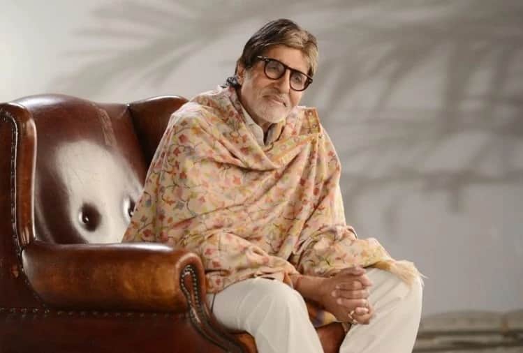 Amitabh Bachchan Birthday Know his Controversial Political Career