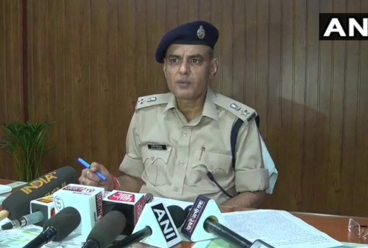 gurugram cow smugglers shot cow vigilants throws cows off vehicle ran away probe on