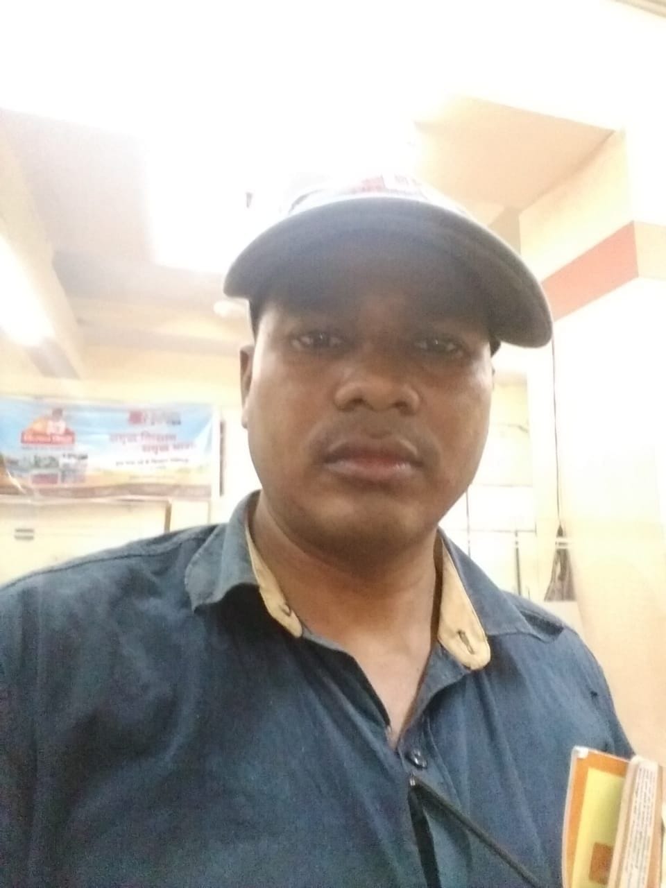 1.85 lakhs robbed from Tiny branch operator in Raniganj