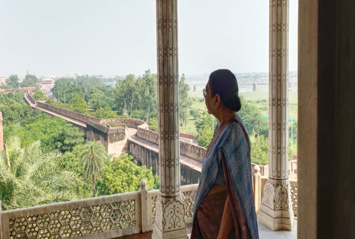 Up Governor Anandi Ben Patel Visits Agra Qila