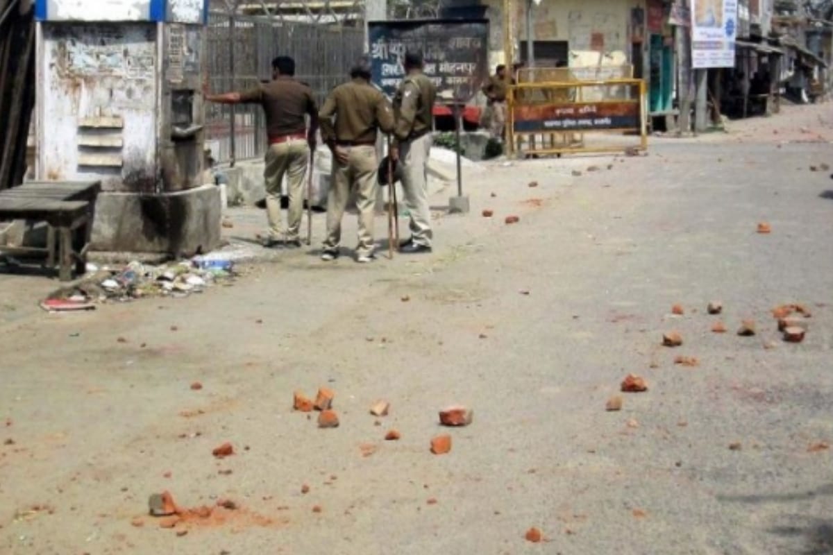Conflict between two parties in shamli after minor dispute