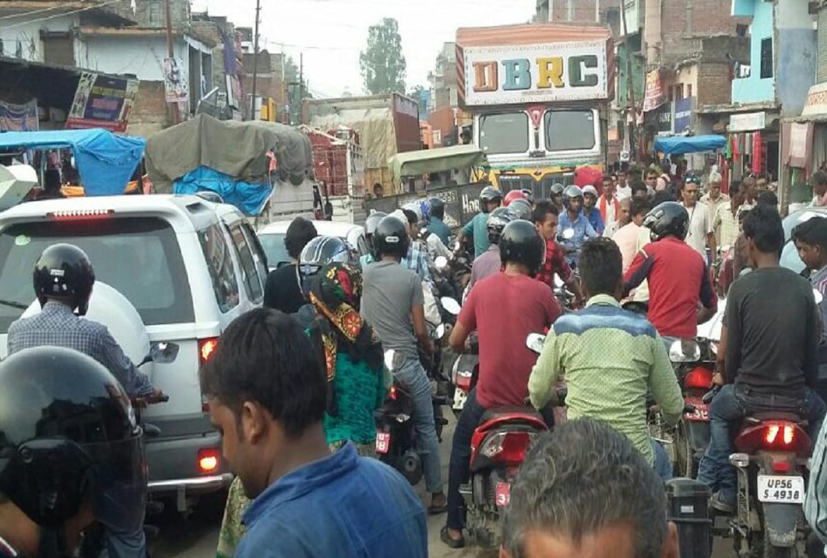 Tourists stranded for hours due to lack of network in Nepal