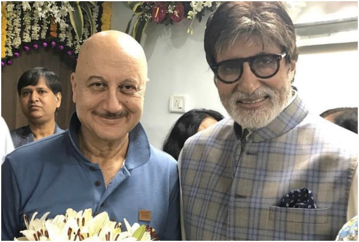 anupam Kher mocked the Azadi slogan used by Kanhaiya kumar and others