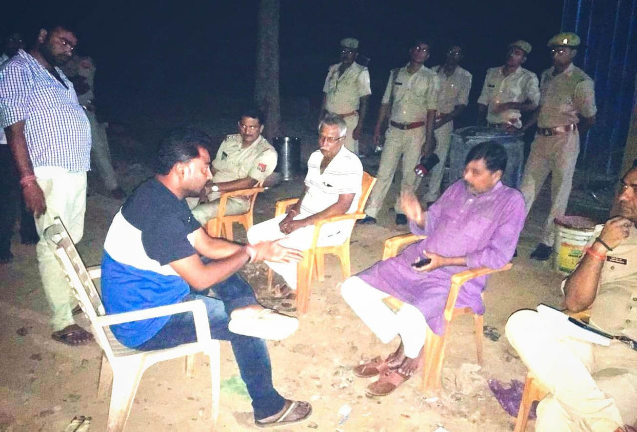 MLA reached at night to stop illegal mining