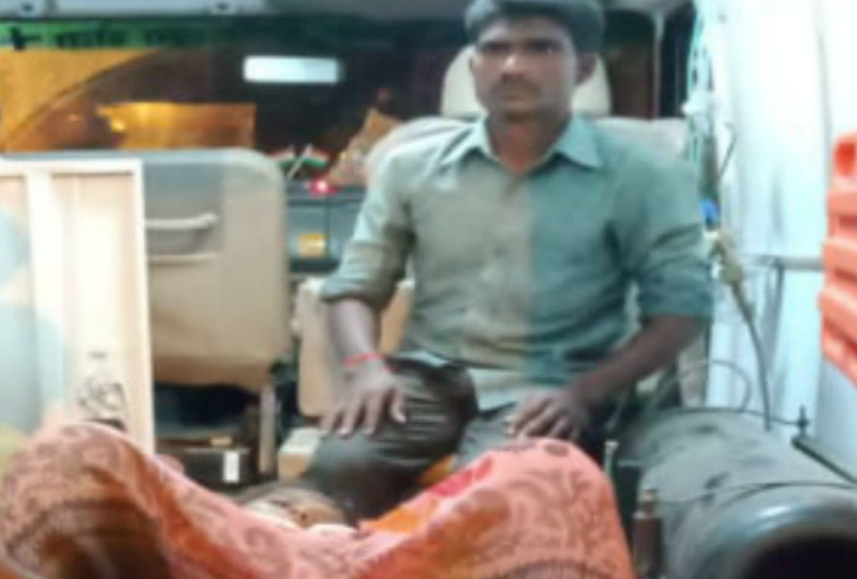 Pregnant woman did not get treatment in government hospitals firozabad