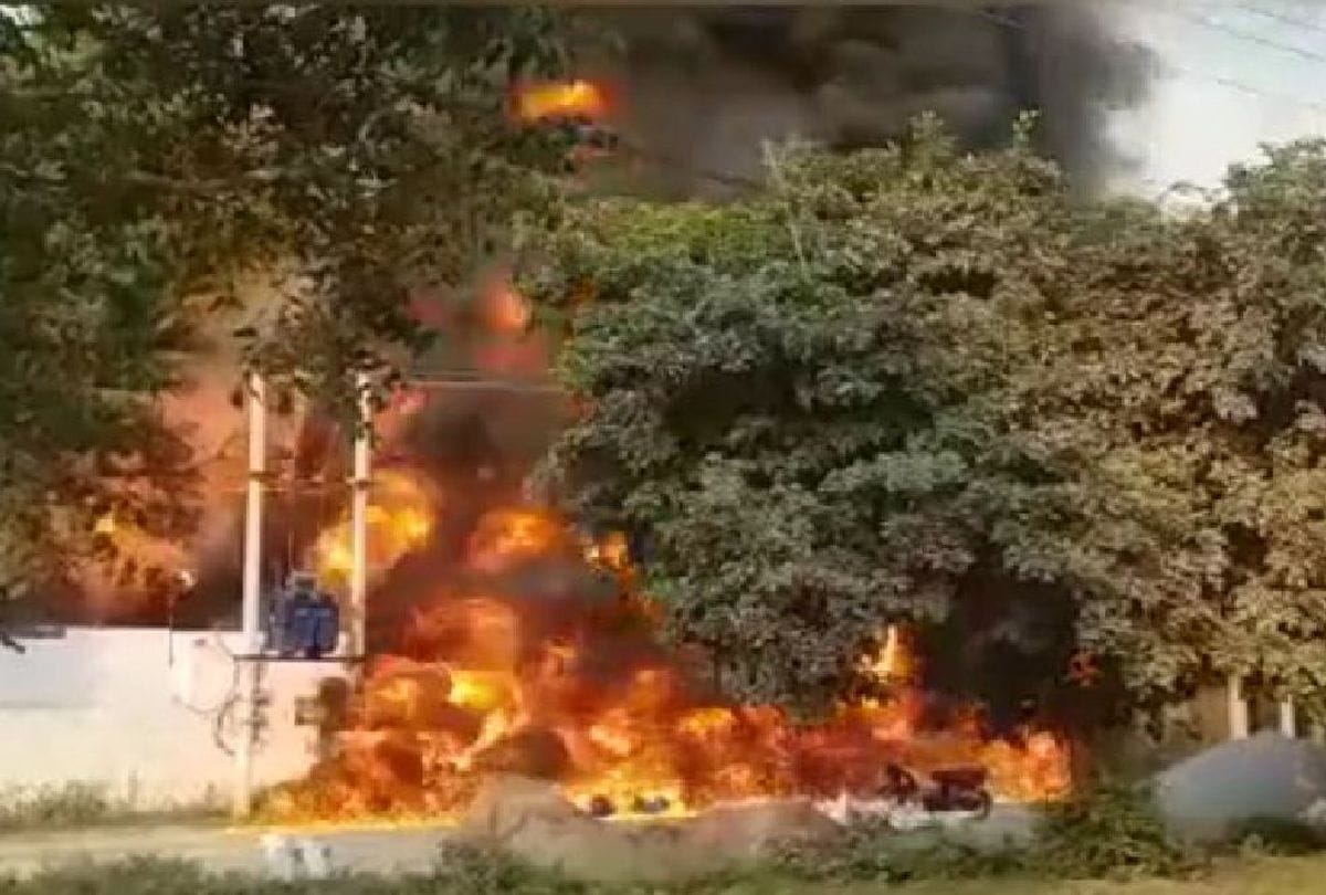 Fire breaks out in chemical factory agra